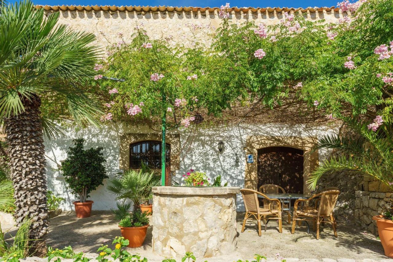 Villa Piedra Port de Pollenca Luaran gambar
