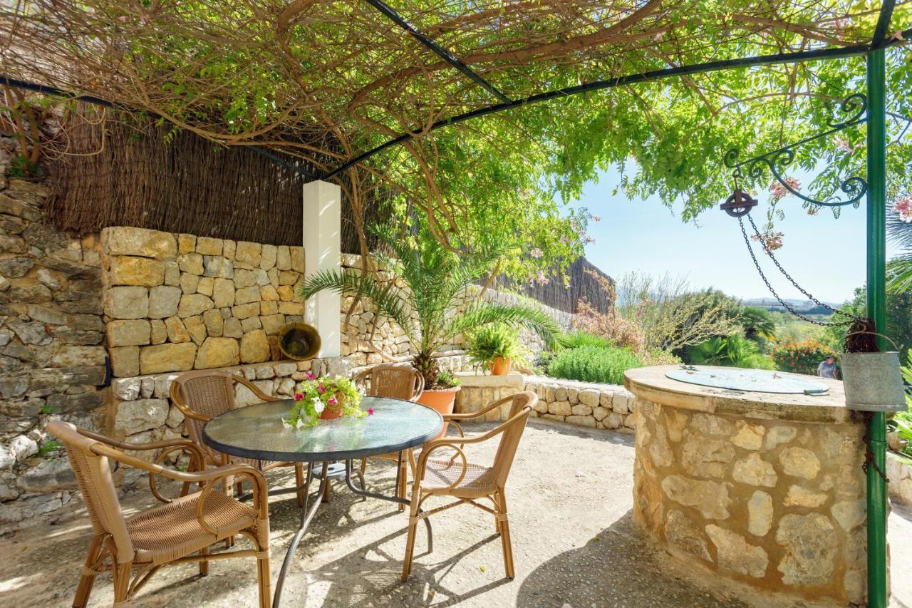 Villa Piedra Port de Pollenca Bilik gambar